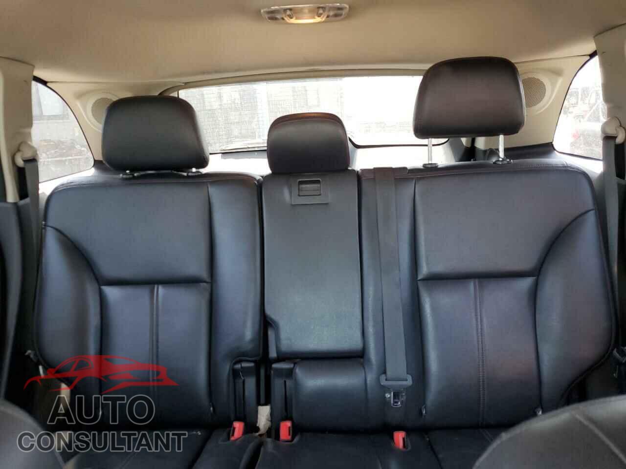 FORD EDGE 2011 - 2FMDK3KC4BBA77844