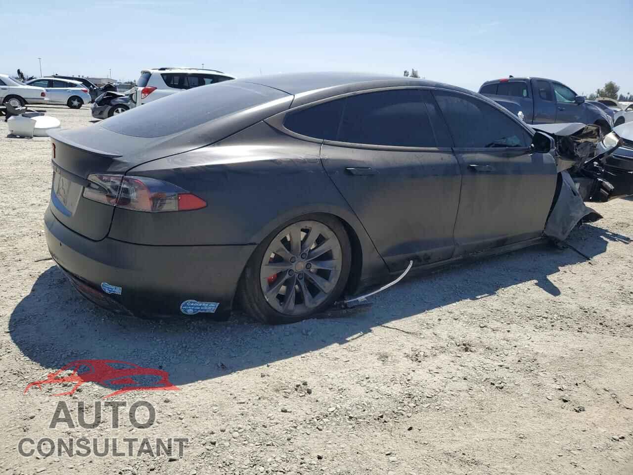 TESLA MODEL S 2020 - 5YJSA1E20LF416206
