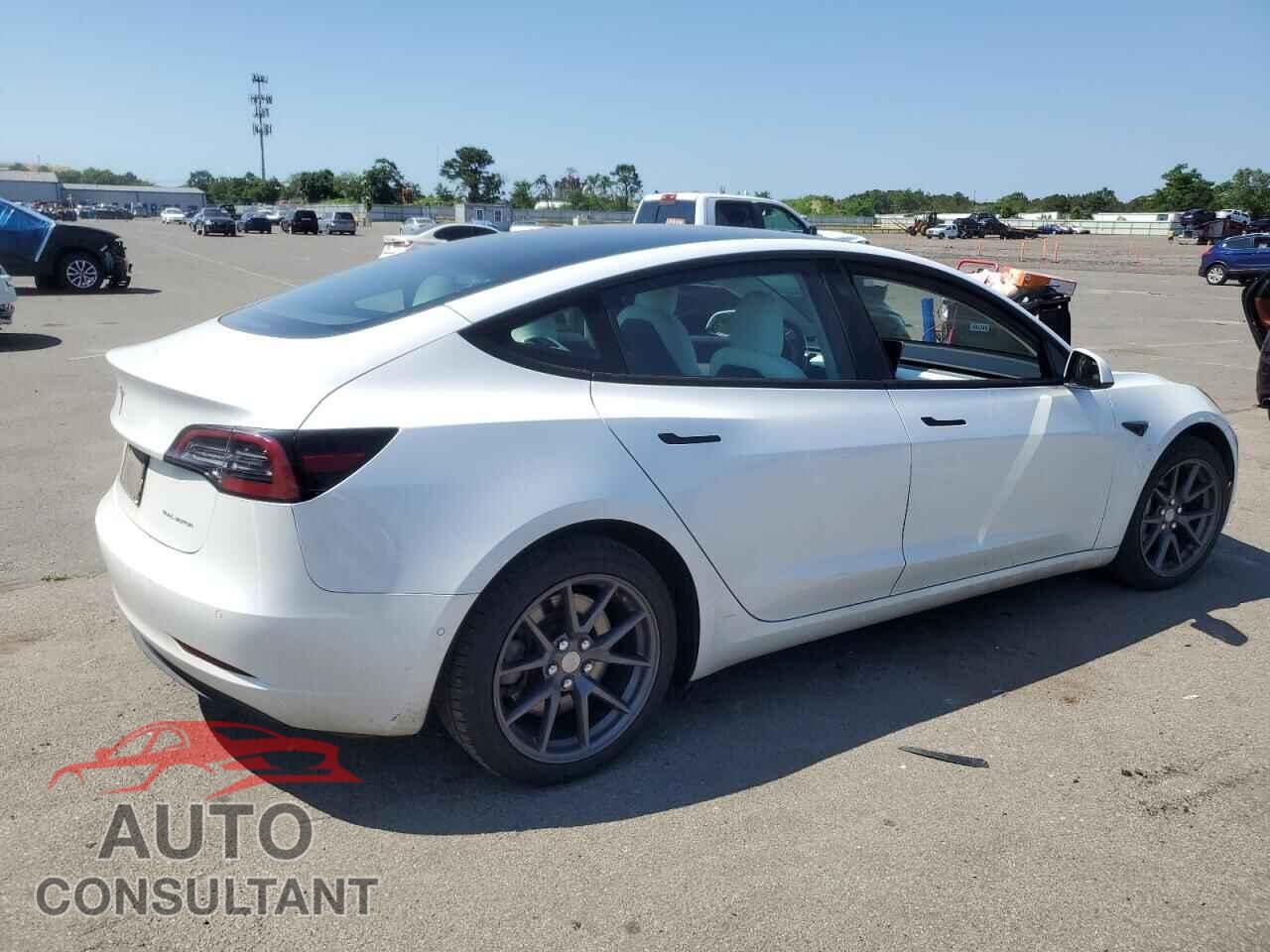 TESLA MODEL 3 2021 - 5YJ3E1EBXMF858582