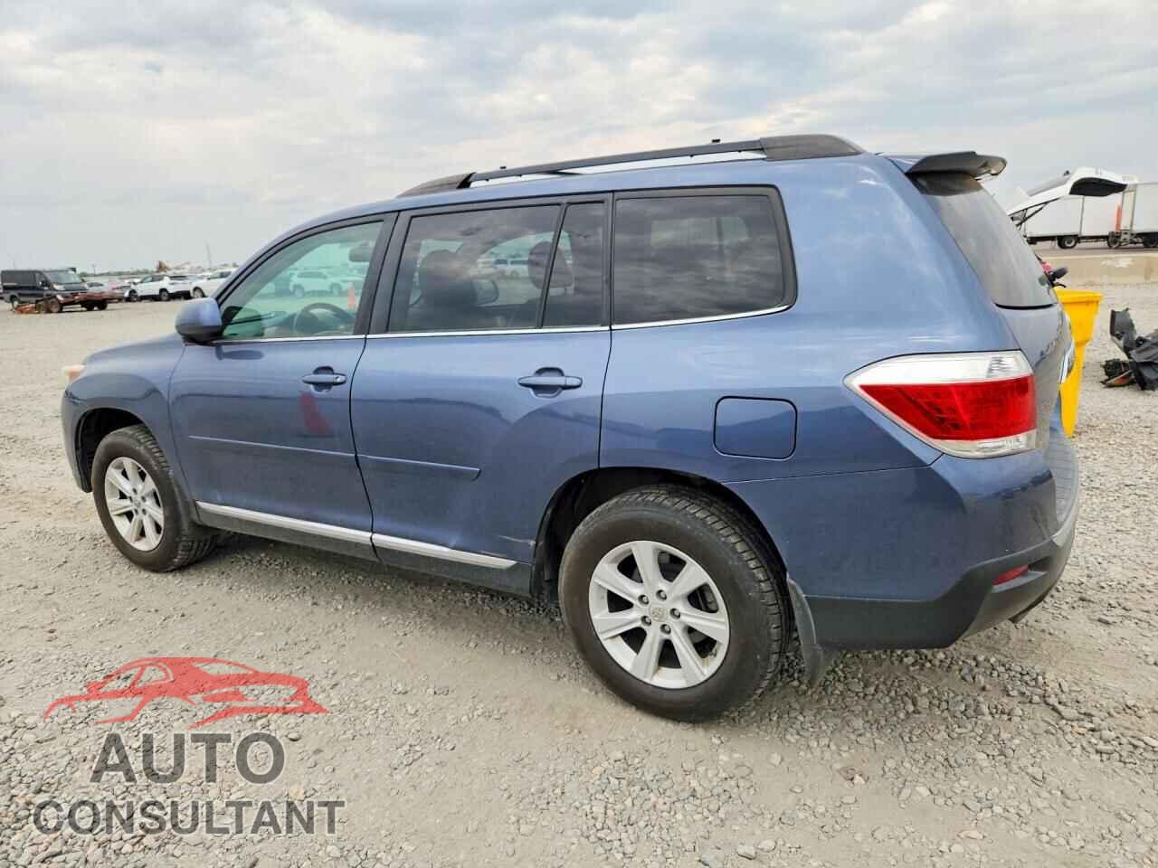 TOYOTA HIGHLANDER 2013 - 5TDBK3EH8DS186859