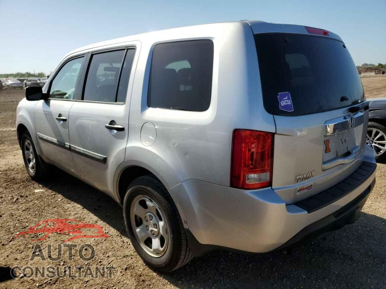 HONDA PILOT 2015 - 5FNYF4H28FB012776