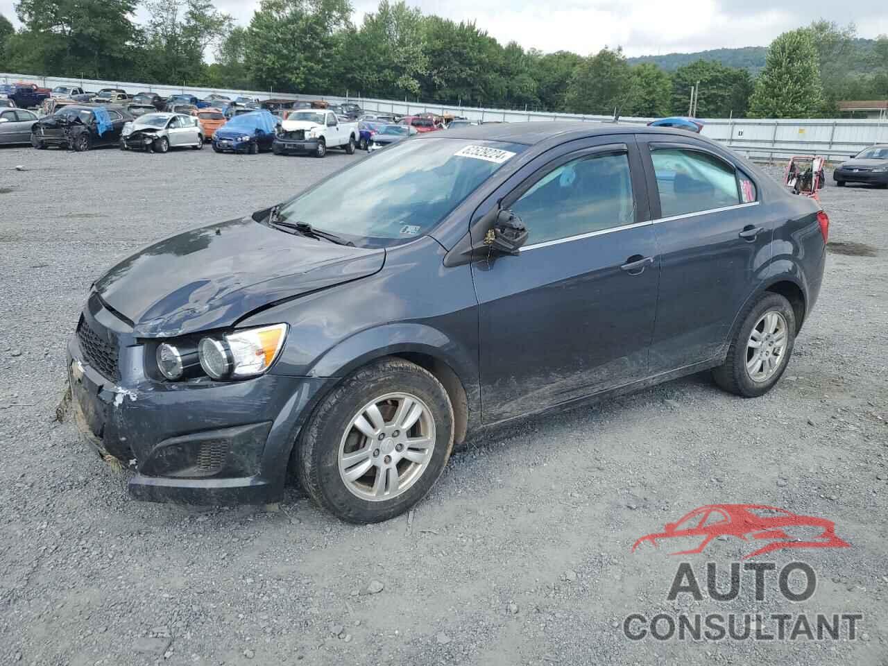 CHEVROLET SONIC 2013 - 1G1JC5SH3D4117459