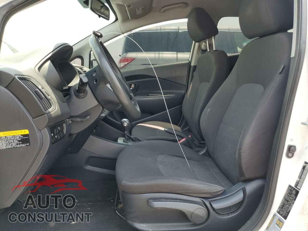 KIA RIO 2016 - KNADM4A39G6667840