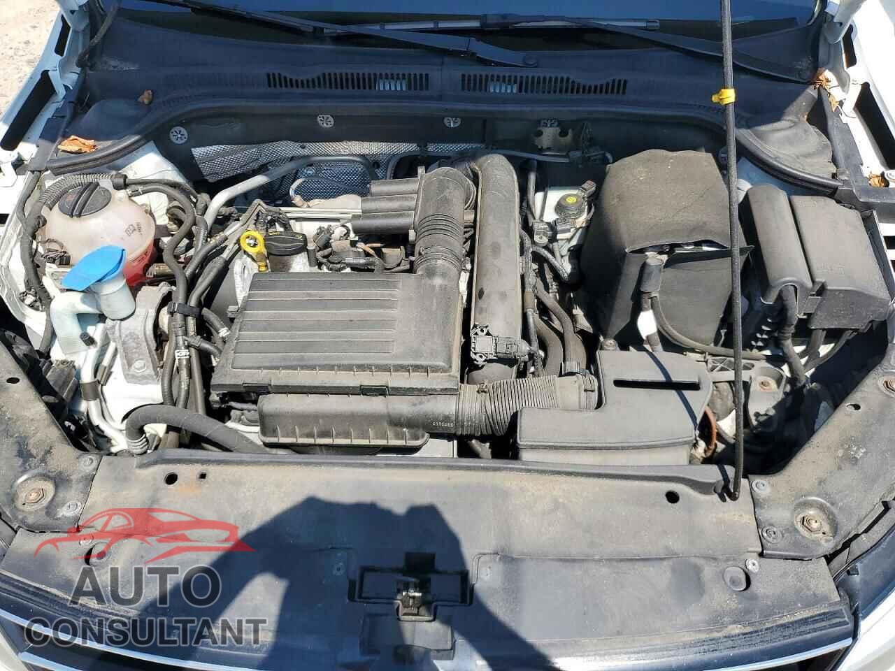 VOLKSWAGEN JETTA 2017 - 3VWDB7AJ7HM415933