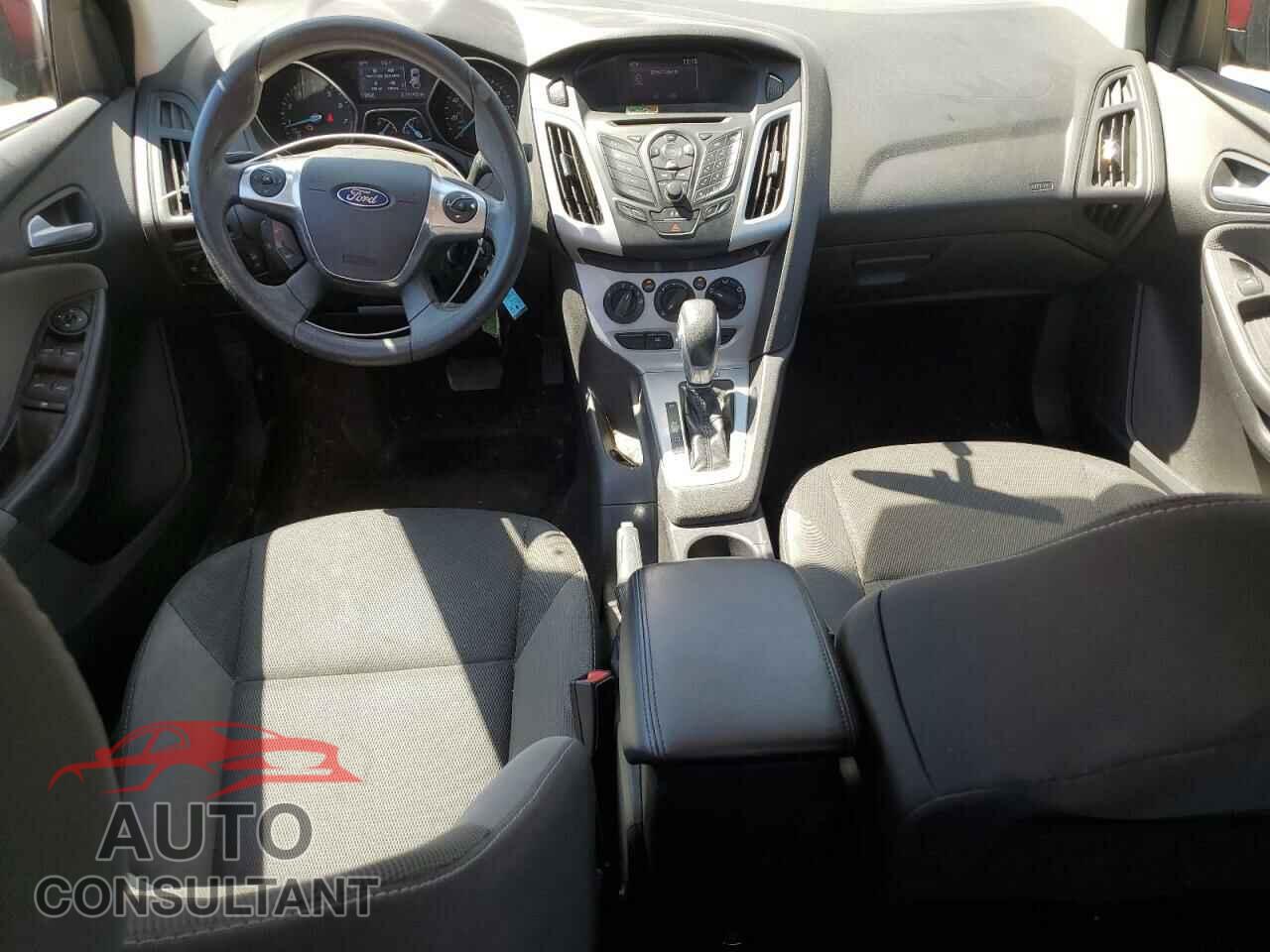FORD FOCUS 2014 - 1FADP3F27EL411107