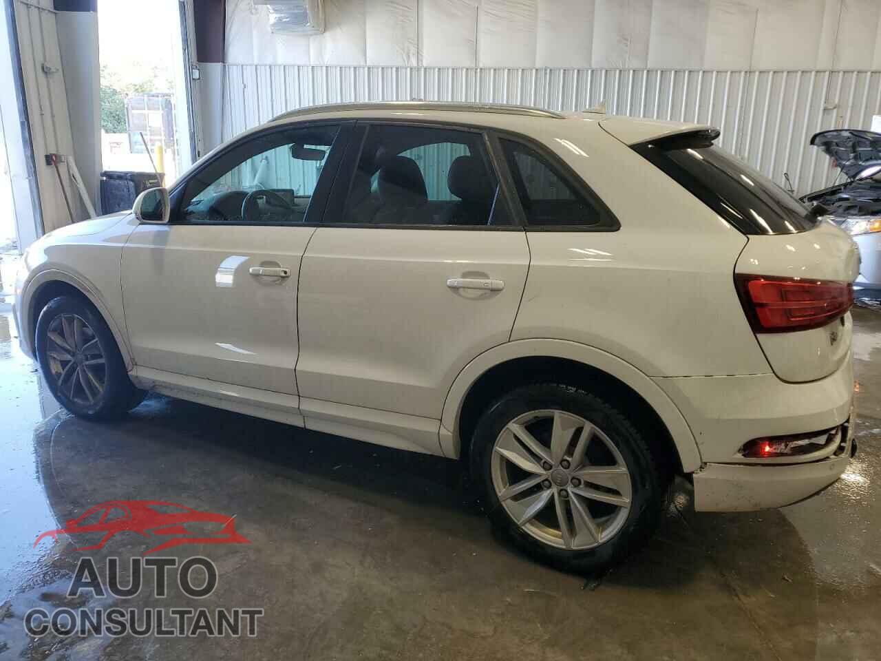 AUDI Q3 2017 - WA1ECCFS7HR017600