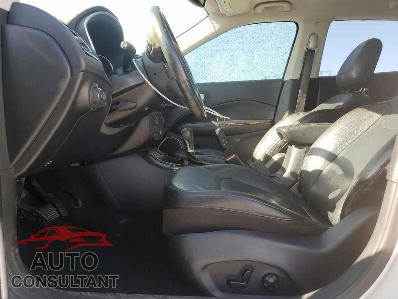 JEEP COMPASS 2020 - 3C4NJCCB2LT125588