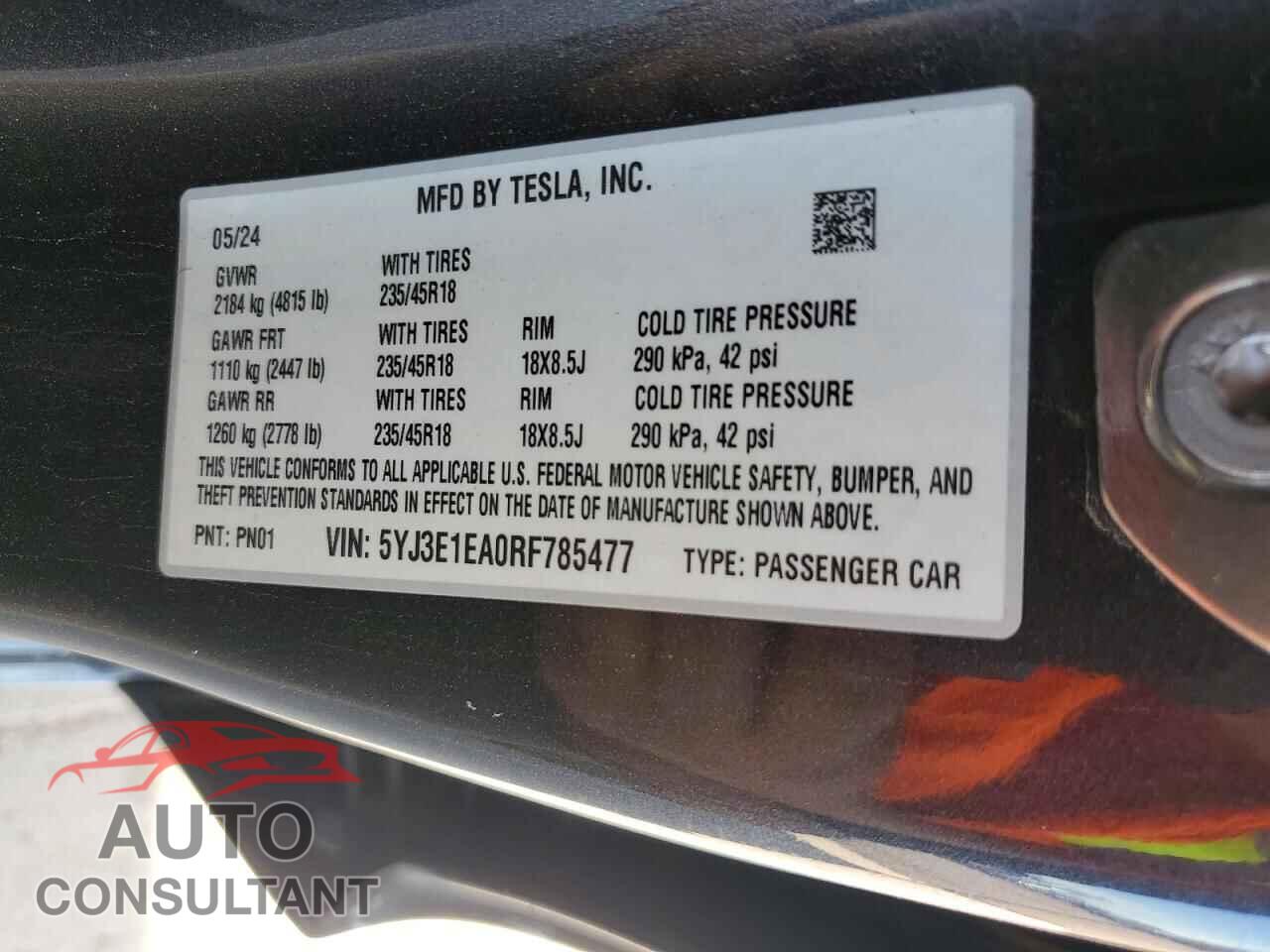 TESLA MODEL 3 2024 - 5YJ3E1EA0RF785477
