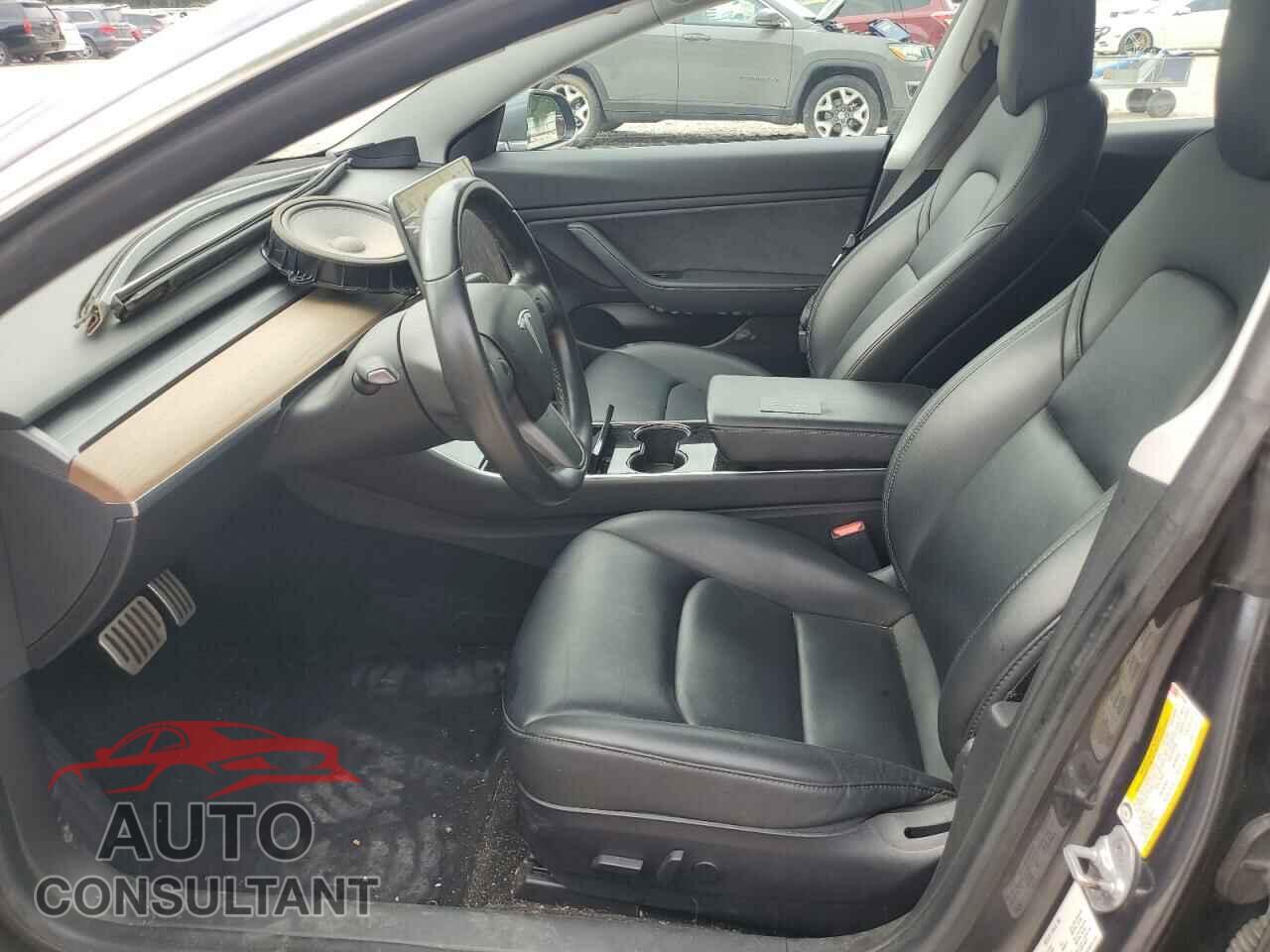 TESLA MODEL 3 2019 - 5YJ3E1EB8KF237595