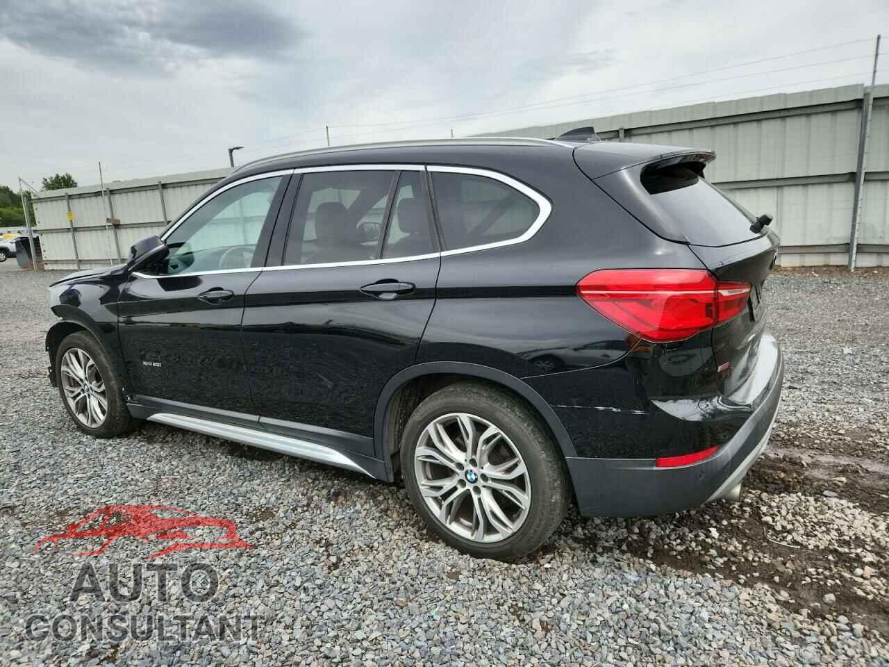 BMW X1 2017 - WBXHT3C32H5F75352