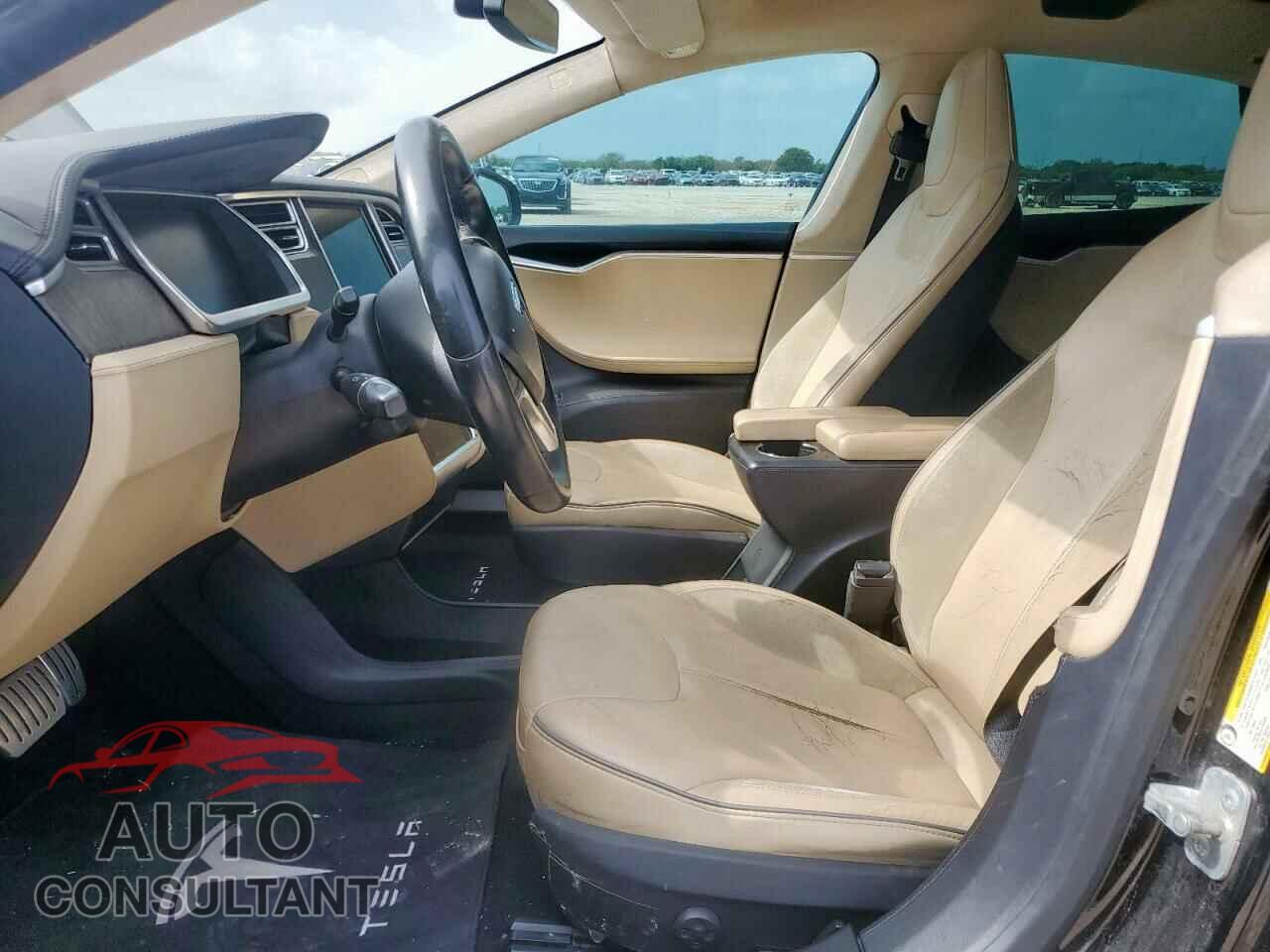 TESLA MODEL S 2013 - 5YJSA1CP2DFP13199