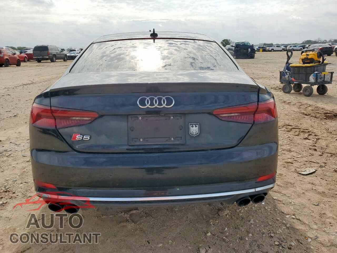 AUDI S5/RS5 2018 - WAUR4AF59JA104175