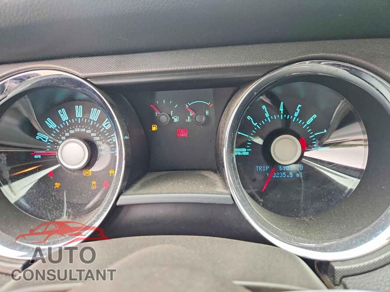 FORD MUSTANG 2012 - 1ZVBP8AM6C5281052