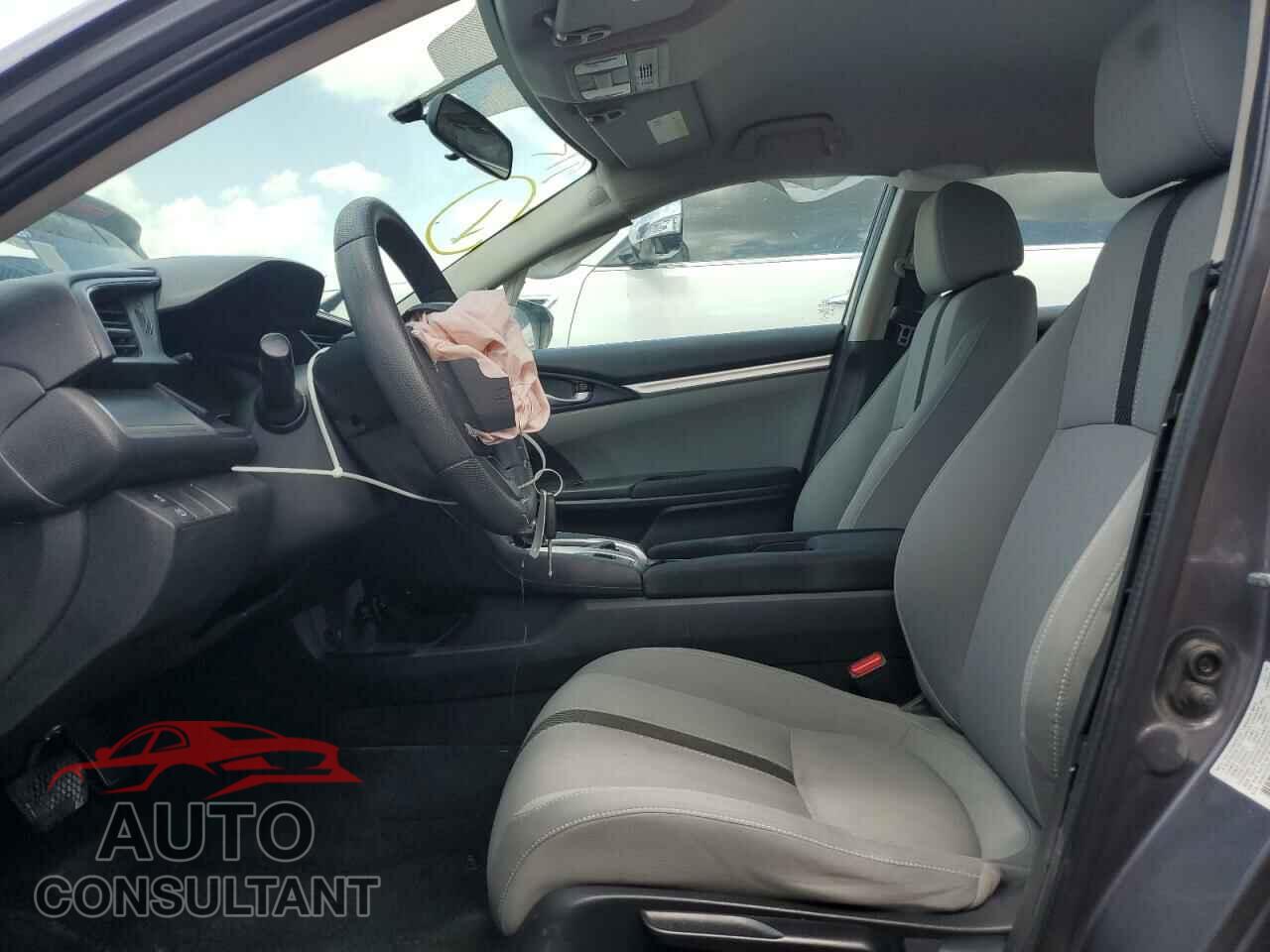 HONDA CIVIC 2018 - 2HGFC2F53JH528811