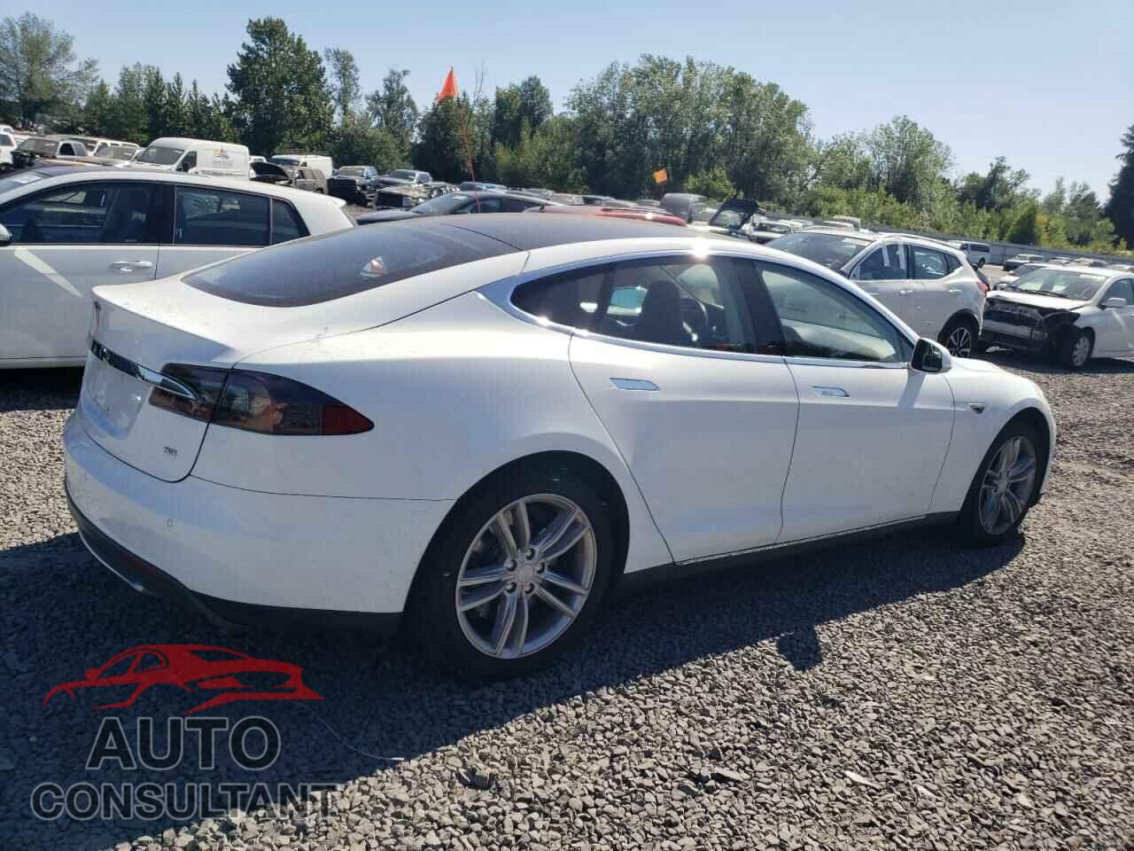 TESLA MODEL S 2013 - 5YJSA1CN2DFP23181