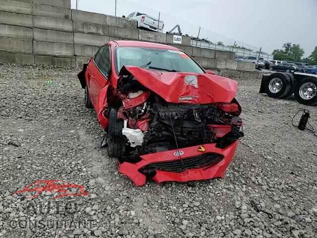 FORD FOCUS 2017 - 1FADP3FE8HL307112