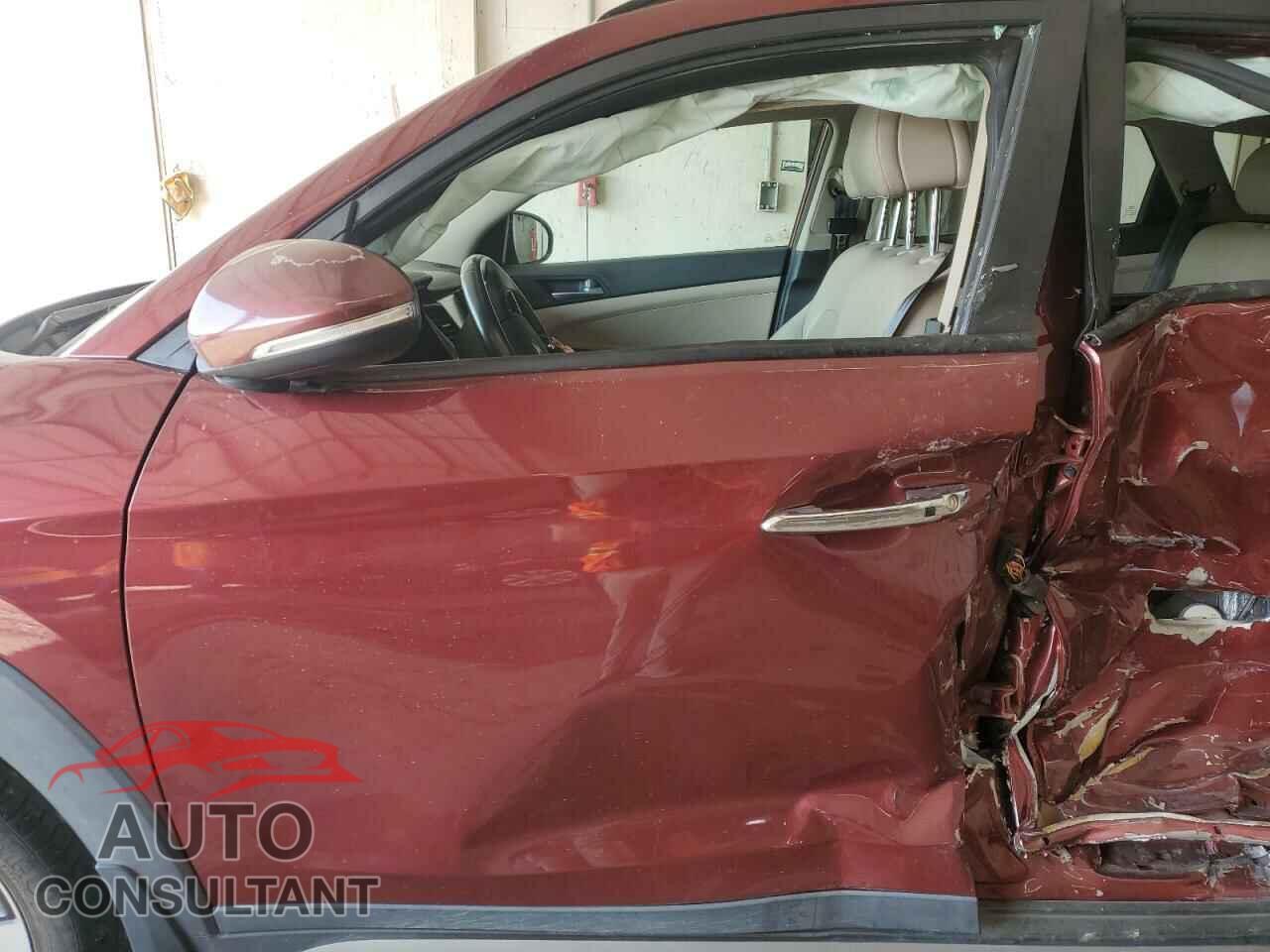 HYUNDAI TUCSON 2017 - KM8J3CA27HU304729