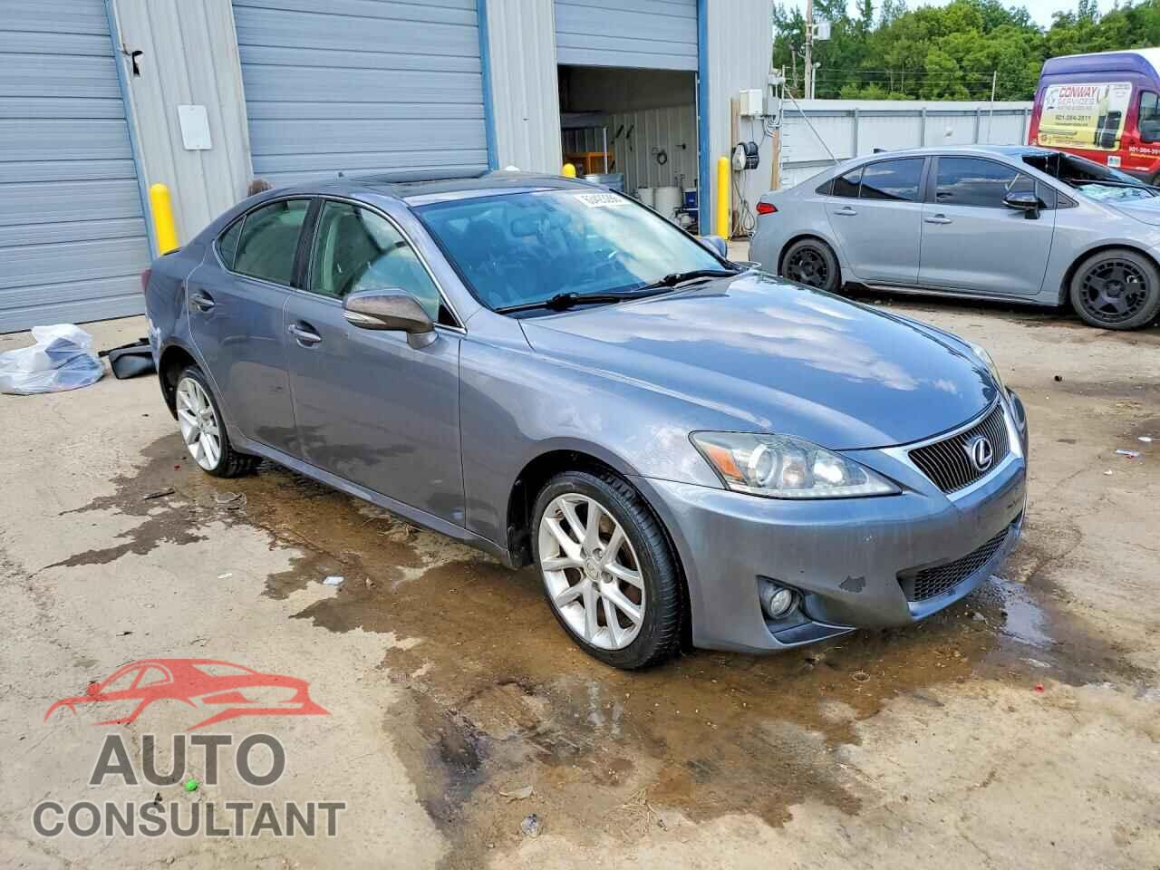 LEXUS IS 2012 - JTHCF5C20C5060551