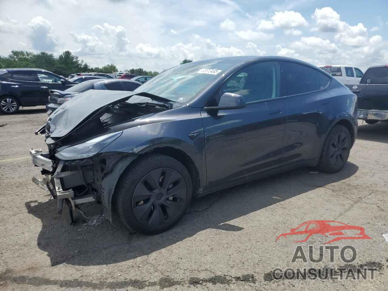 TESLA MODEL Y 2025 - 7SAYGAEE2SF222975