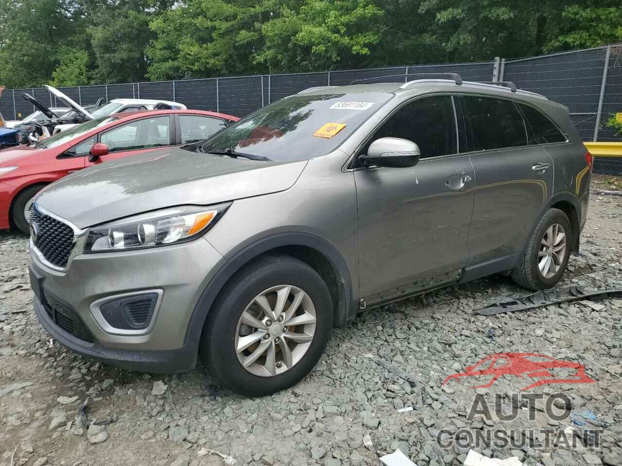 KIA SORENTO 2017 - 5XYPG4A35HG211534