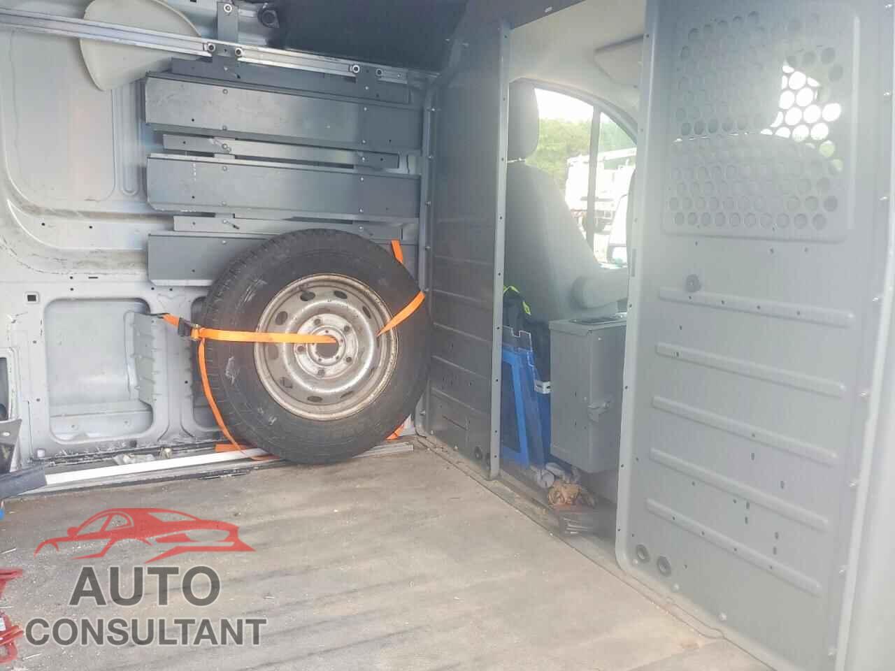 FORD TRANSIT 2015 - 1FTNE1YM8FKB13065