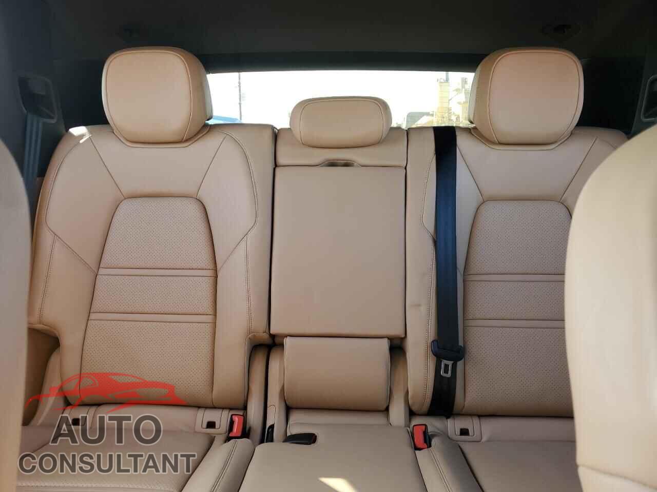 PORSCHE CAYENNE 2019 - WP1AA2AY5KDA01706