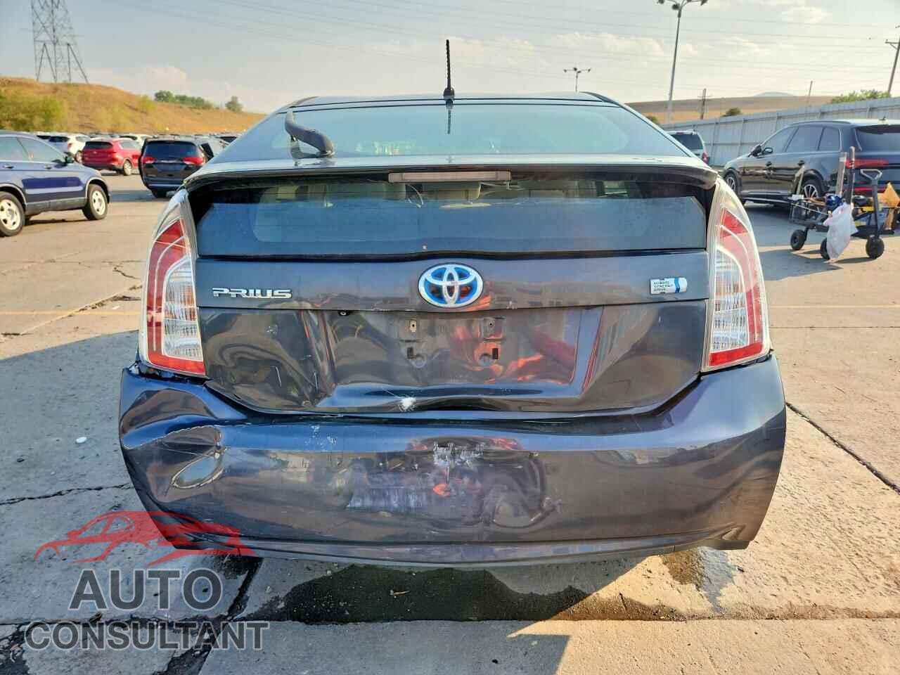TOYOTA PRIUS 2015 - JTDKN3DU0F0400786