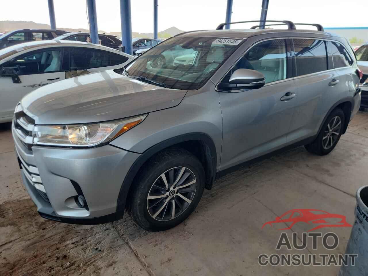 TOYOTA HIGHLANDER 2019 - 5TDJZRFH1KS956941