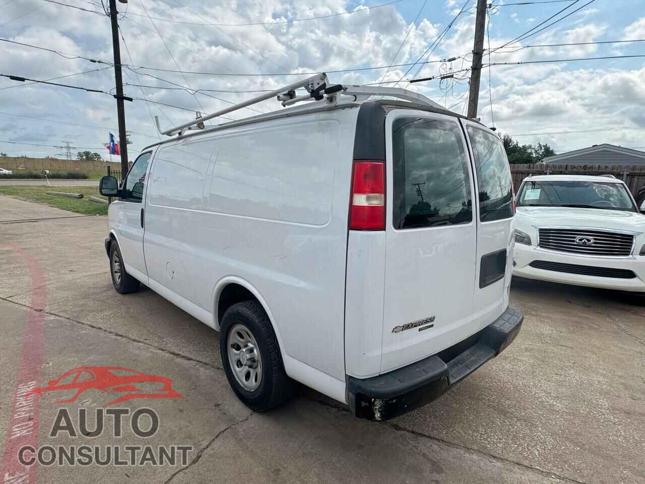 CHEVROLET EXPRESS 2013 - 1GCSGAFX9D1123200