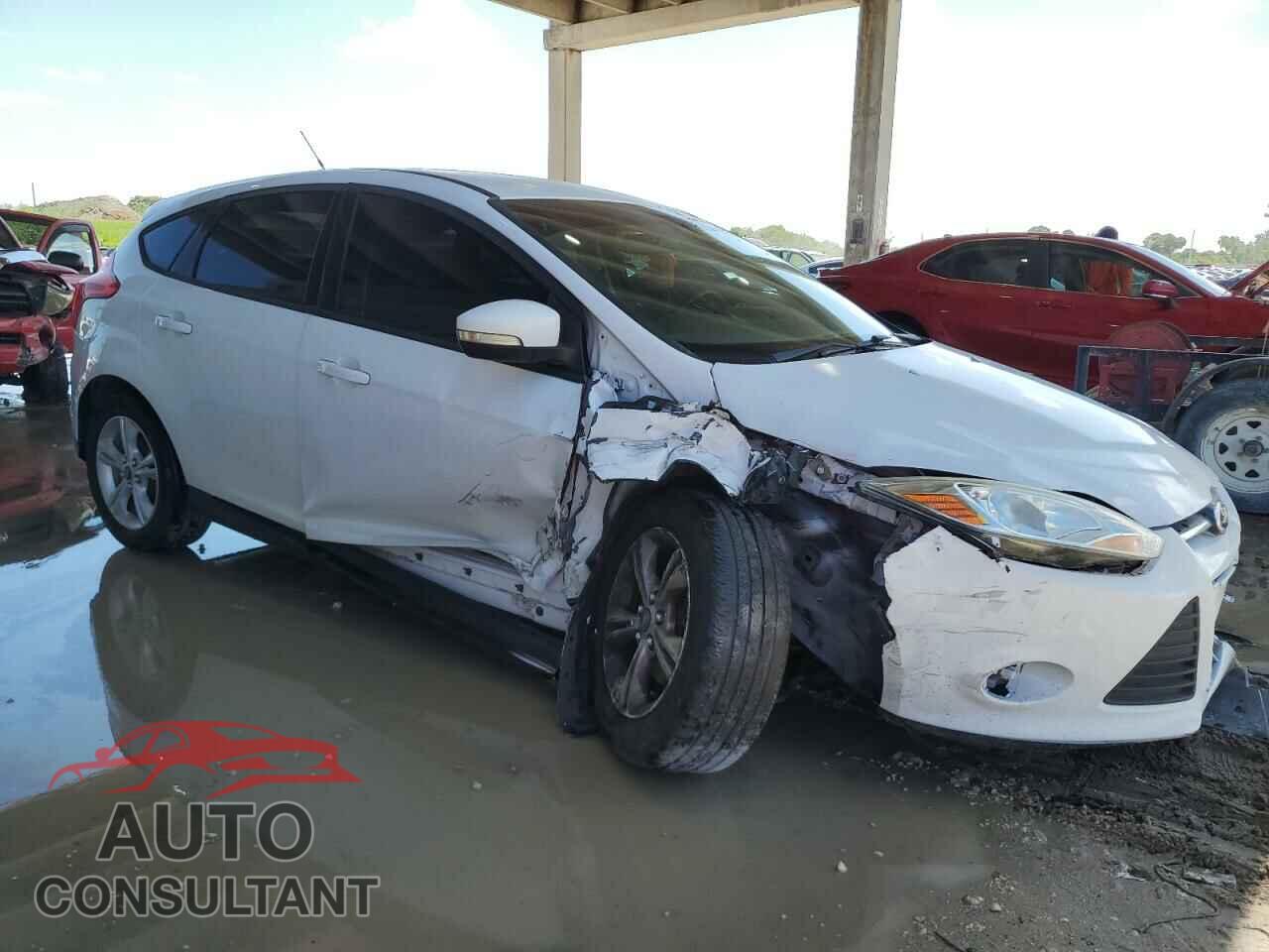 FORD FOCUS 2013 - 1FADP3K28DL272643