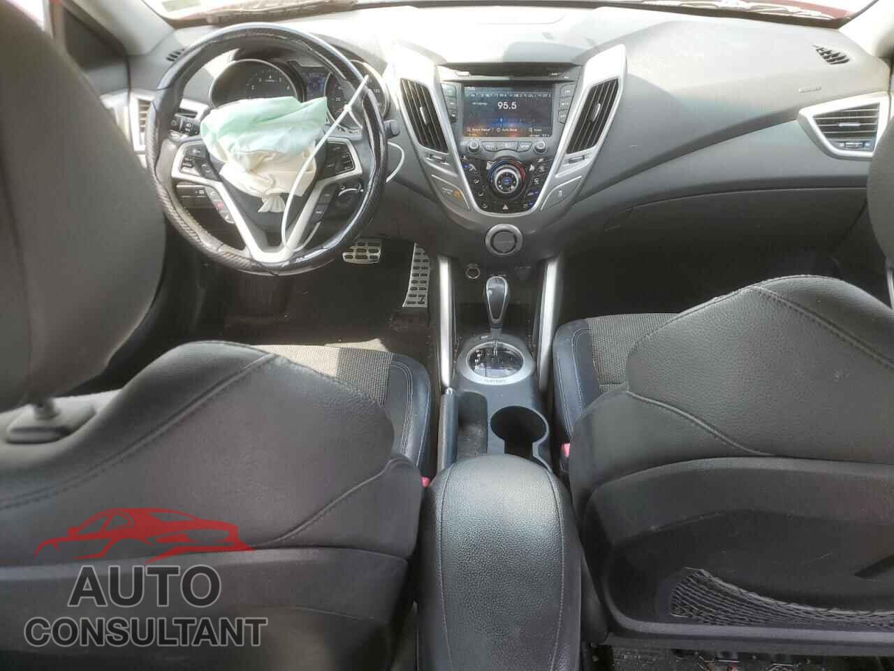 HYUNDAI VELOSTER 2013 - KMHTC6AD2DU123771