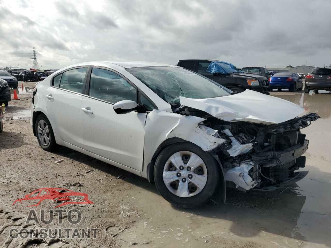 KIA FORTE 2017 - 3KPFK4A73HE095759