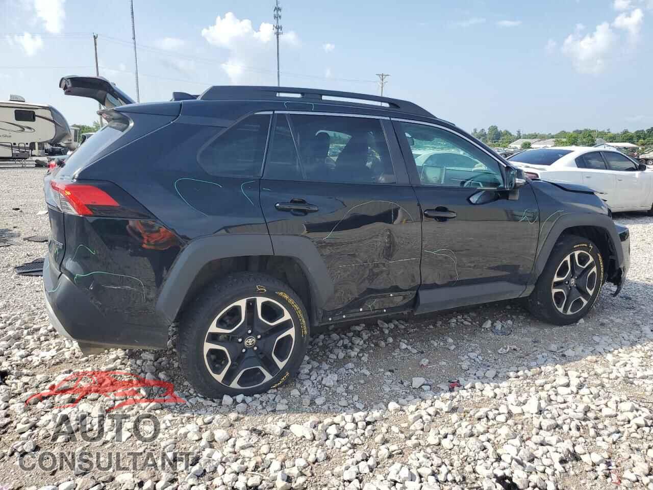 TOYOTA RAV4 2021 - 2T3J1RFV0MW202055