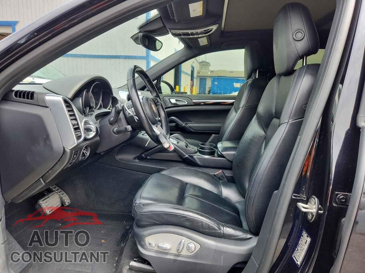 PORSCHE CAYENNE 2017 - WP1AE2A20HLA70625