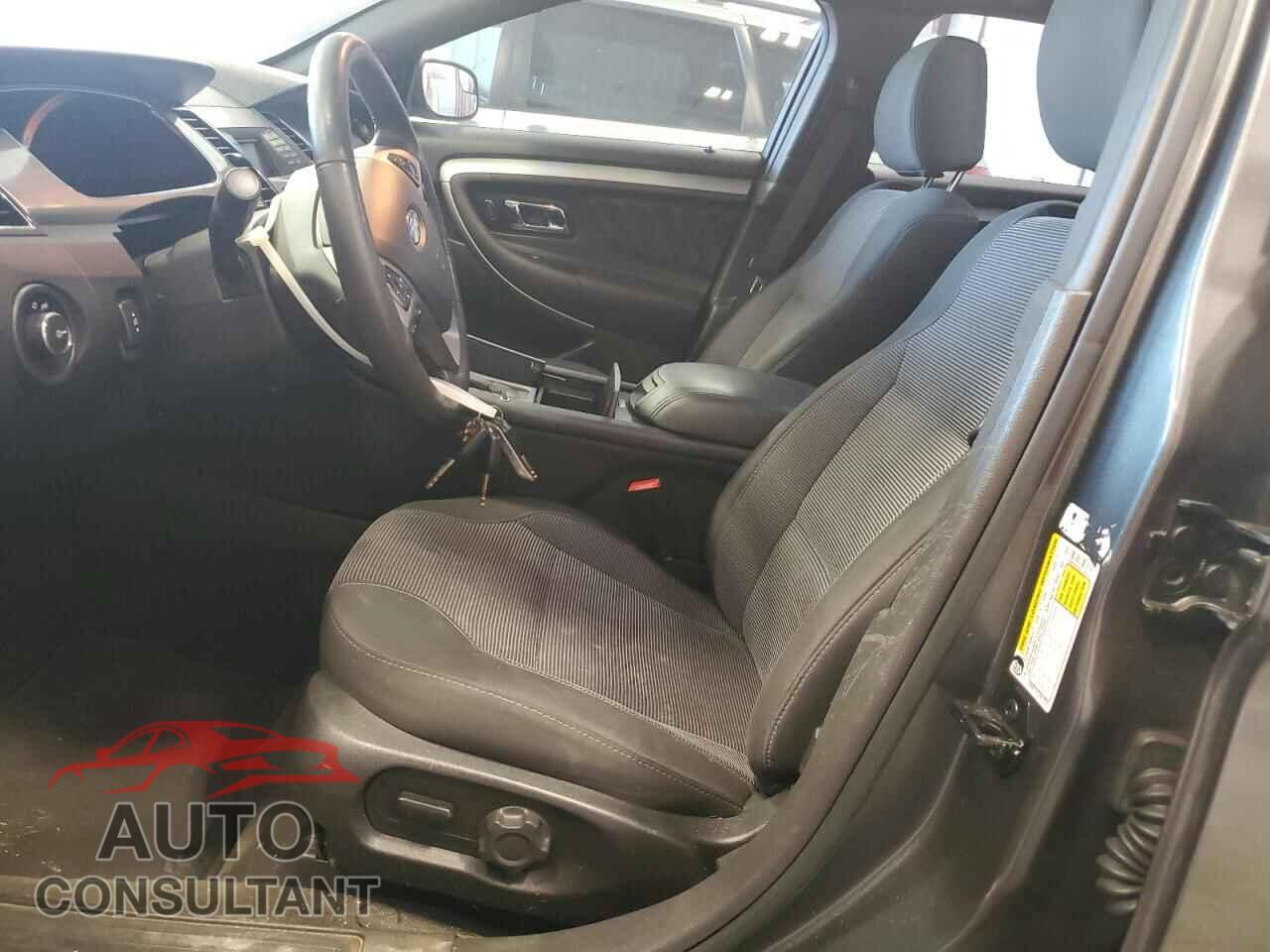 FORD TAURUS 2017 - 1FAHP2E85HG103576