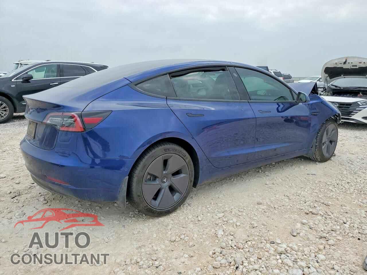 TESLA MODEL 3 2022 - 5YJ3E1EA6NF327582