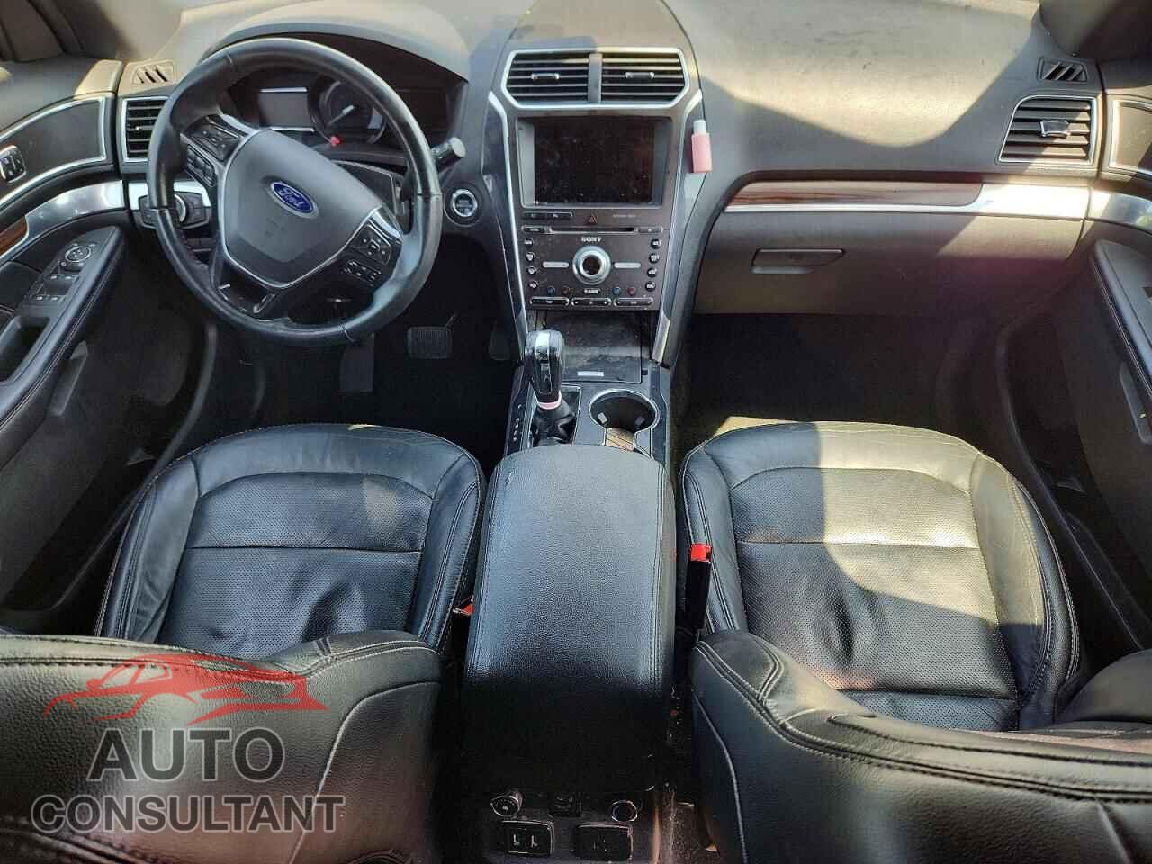 FORD EXPLORER 2018 - 1FM5K7FH0JGA42226