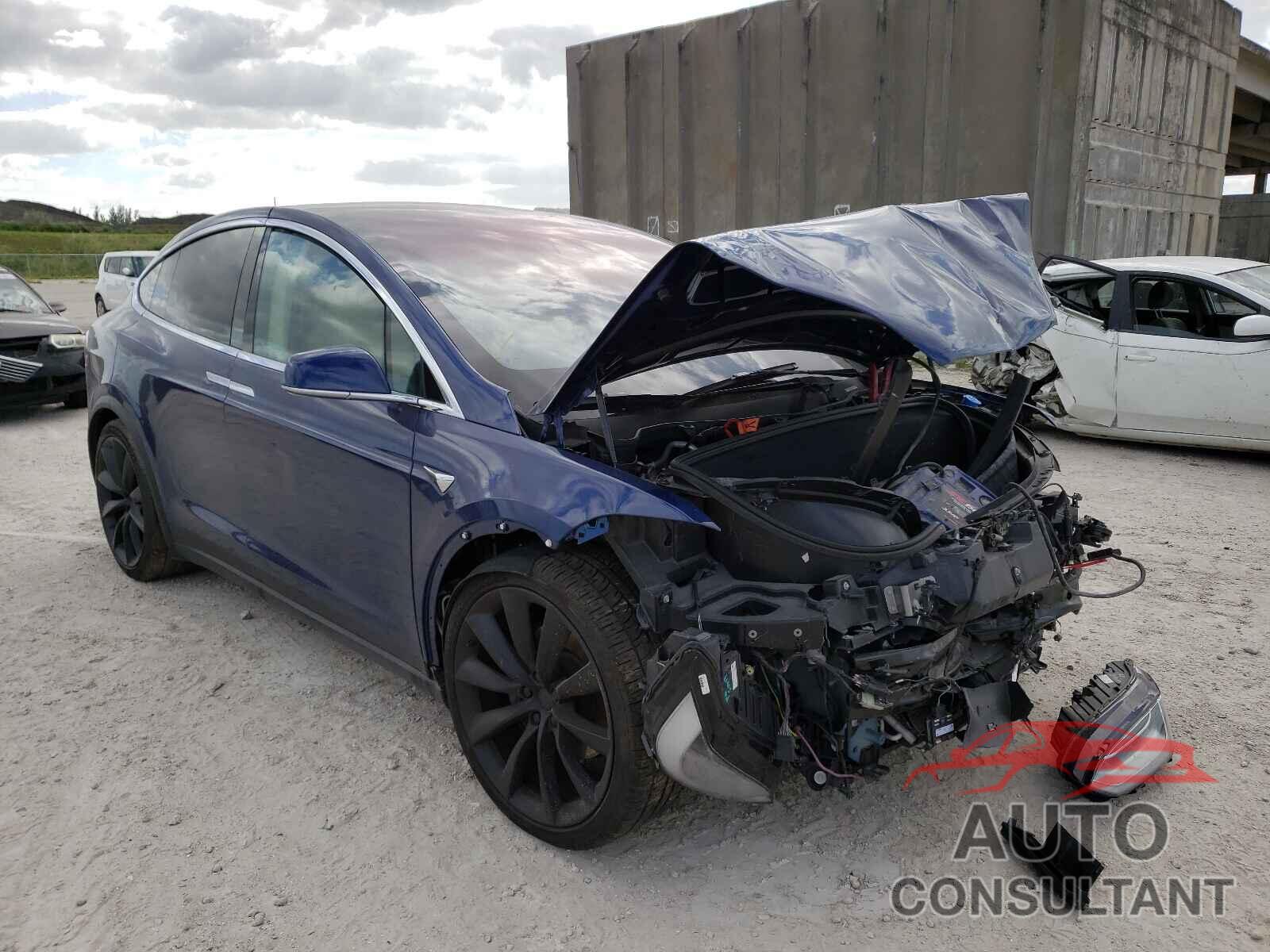 TESLA MODEL X 2017 - 5YJXCBE2XHF050767