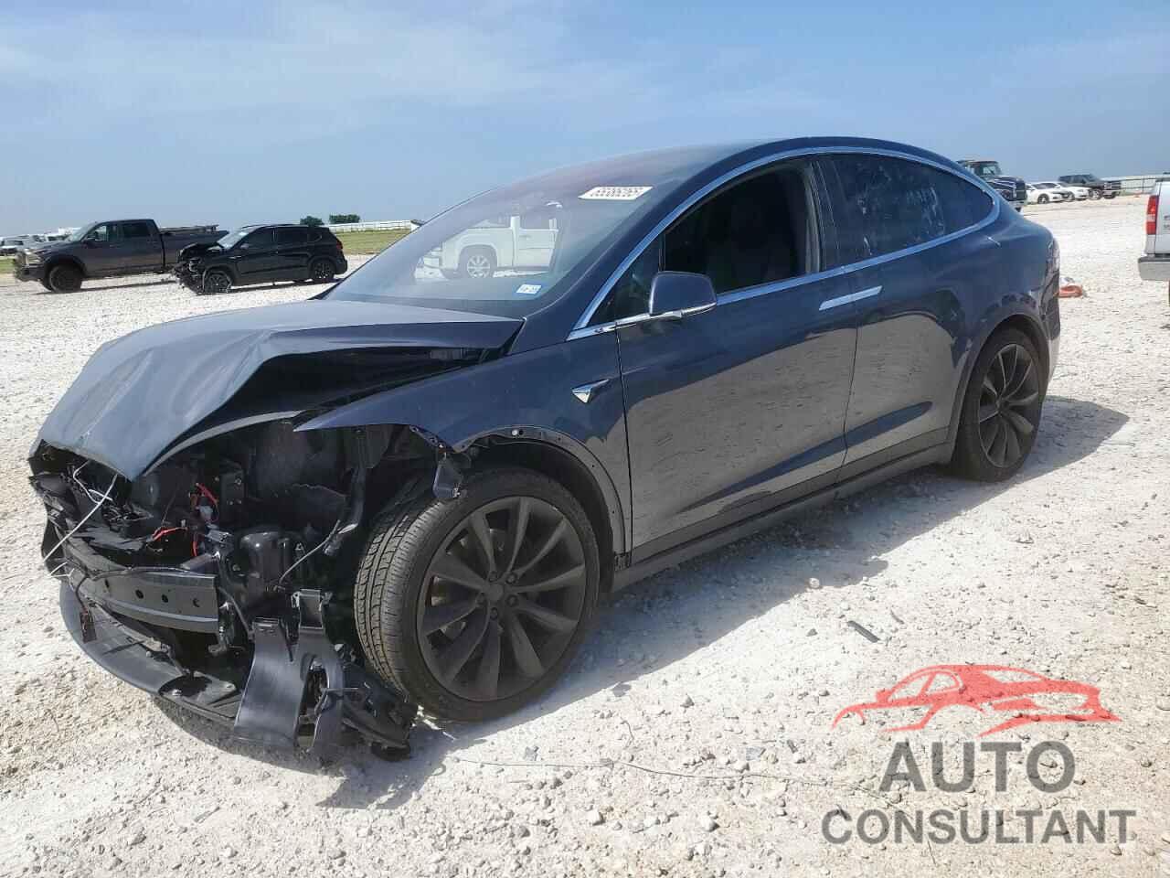 TESLA MODEL X 2020 - 5YJXCBE25LF305236