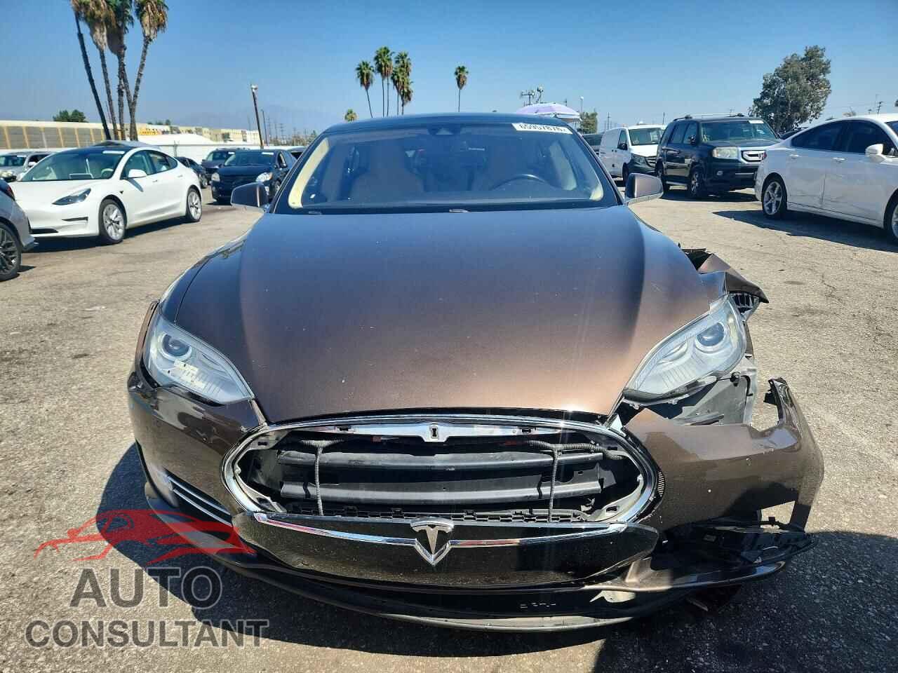 TESLA MODEL S 2014 - 5YJSA1H16EFP61004
