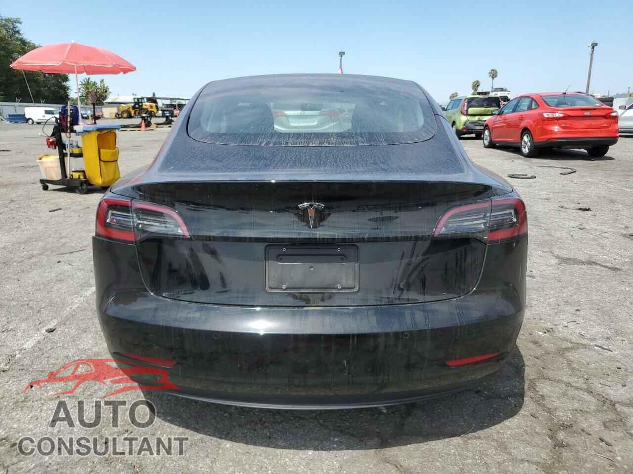 TESLA MODEL 3 2021 - 5YJ3E1EA4MF987862