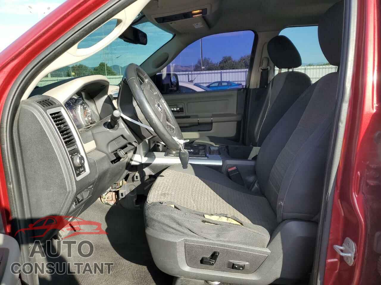 DODGE RAM 1500 2012 - 1C6RD7GT9CS215722