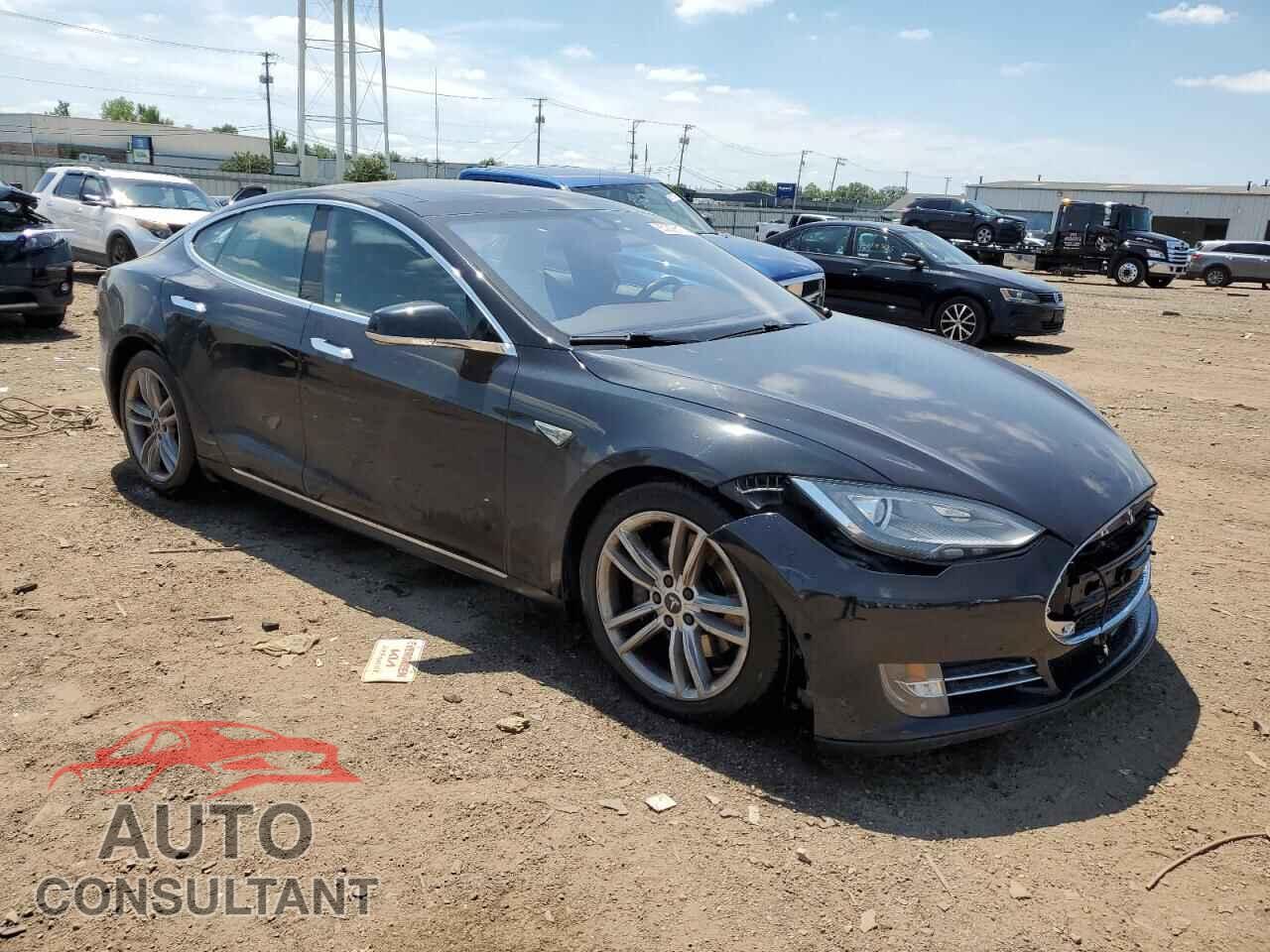 TESLA MODEL S 2015 - 5YJSA1S22FF091146