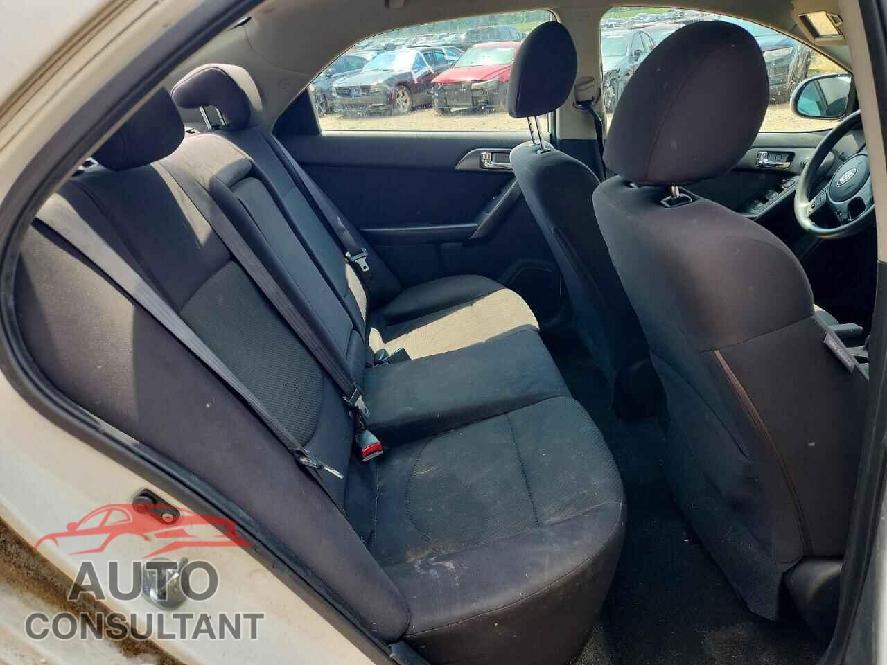 KIA FORTE 2013 - KNAFU4A23D5736006