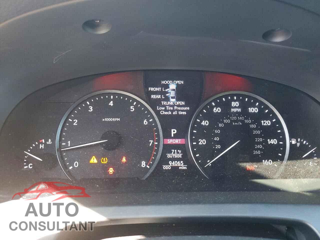 LEXUS LS460 2017 - JTHCL5EF8H5028446
