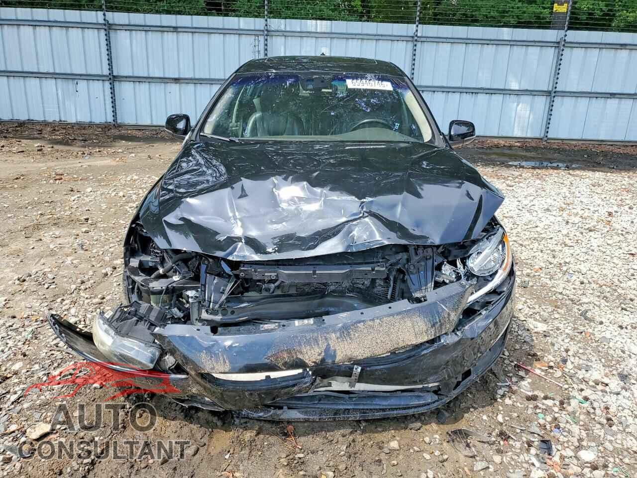 VOLVO S60 2015 - YV1612TK0F2360442