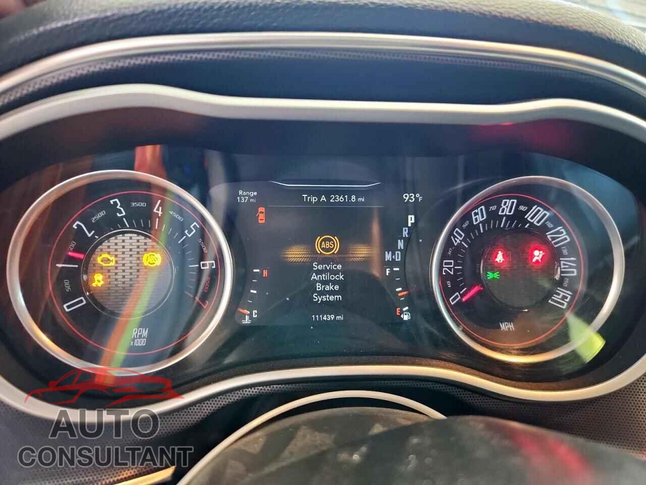 DODGE CHALLENGER 2018 - 2C3CDZAG4JH200110
