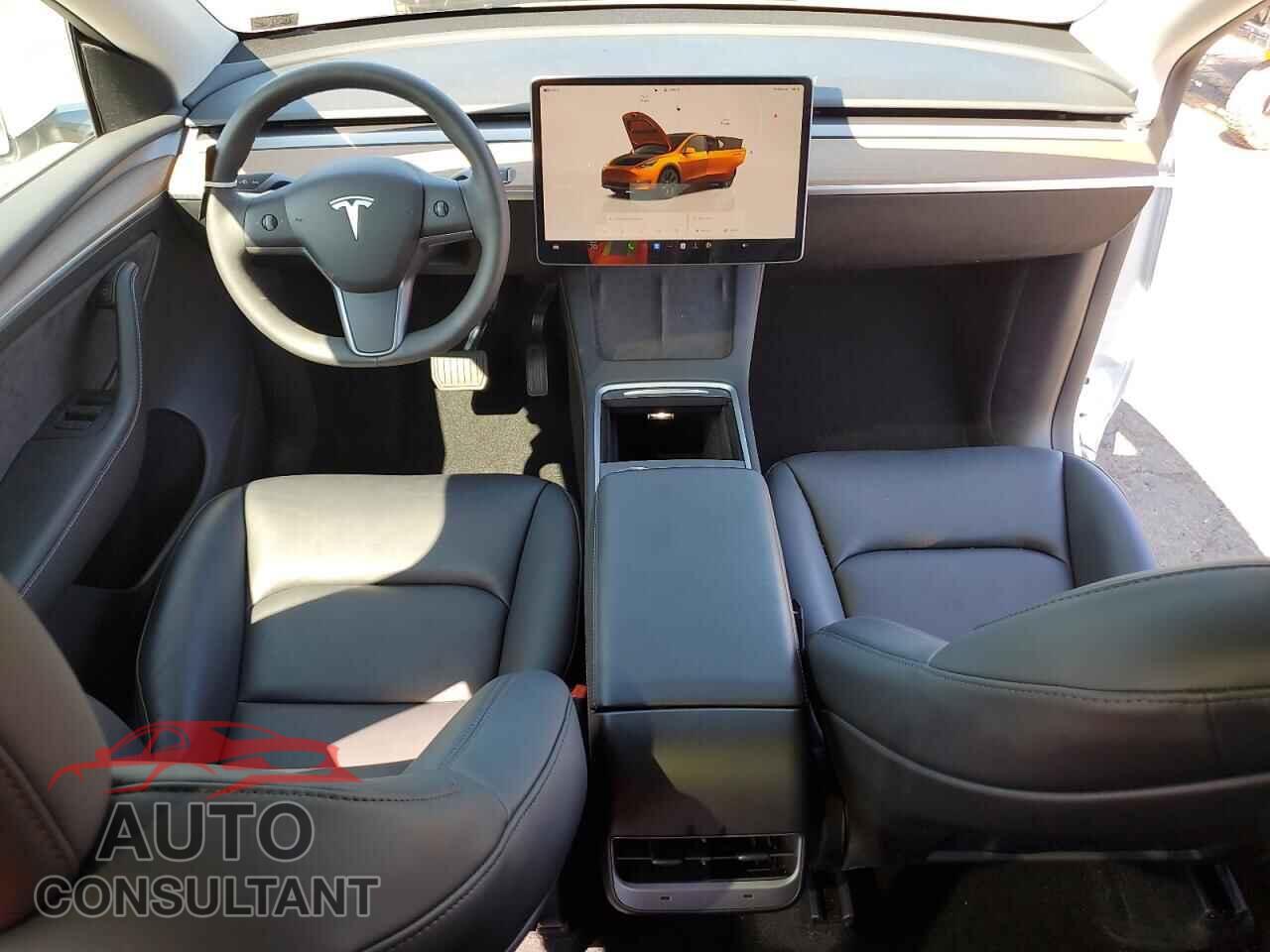 TESLA MODEL Y 2024 - 7SAYGDEE6RF161948