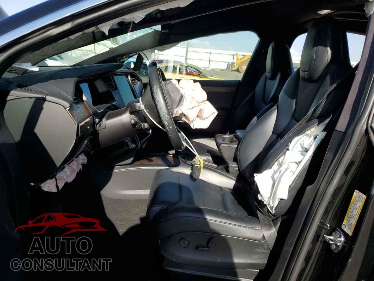 TESLA MODEL X 2018 - 5YJXCDE28JF141019