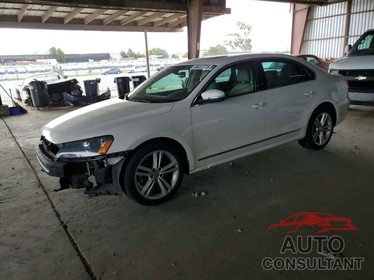 VOLKSWAGEN PASSAT 2015 - 1VWCV7A38FC073671